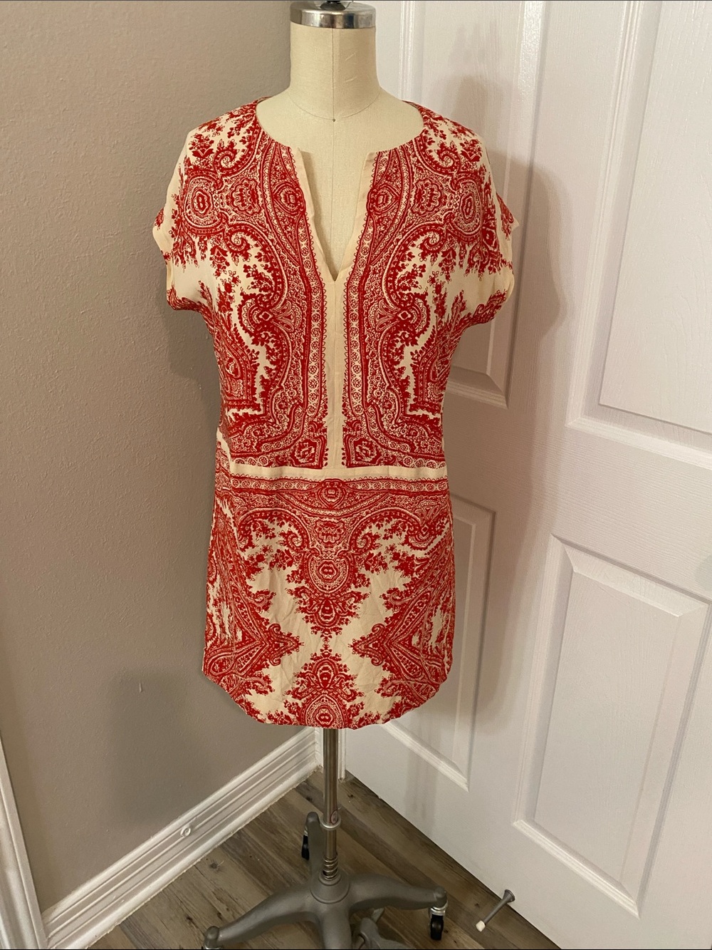 Madewell Red and Cream Paisley Notch-Neck Shift Dress